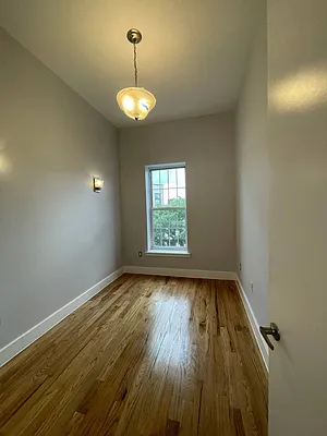 Rented by Greenrock Management | media 53