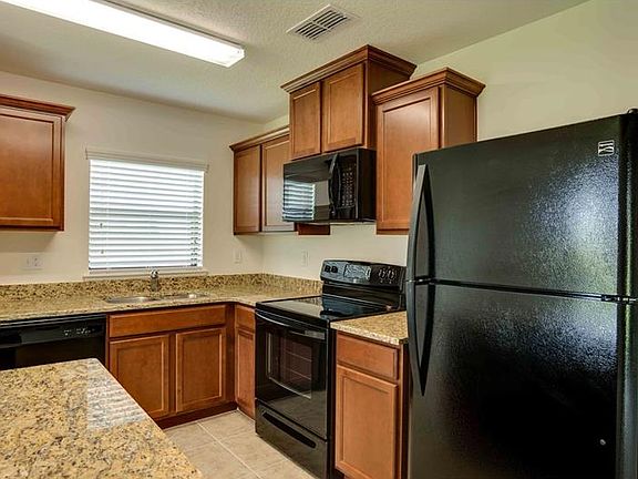 5th image of 1150 Woodlark Dr