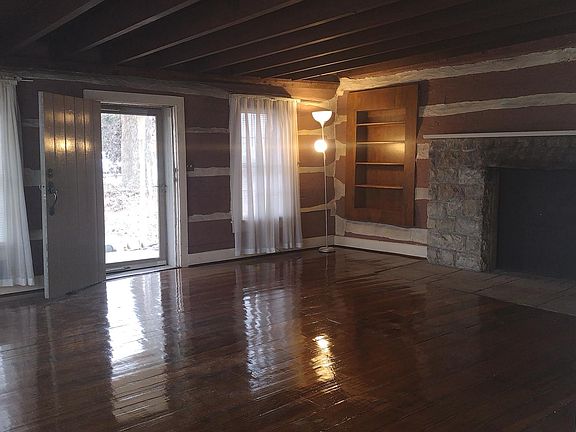 Living Room Front view 19 x 18