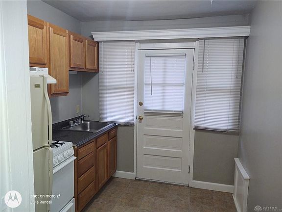 4th image of 37 S Wright Ave APT A