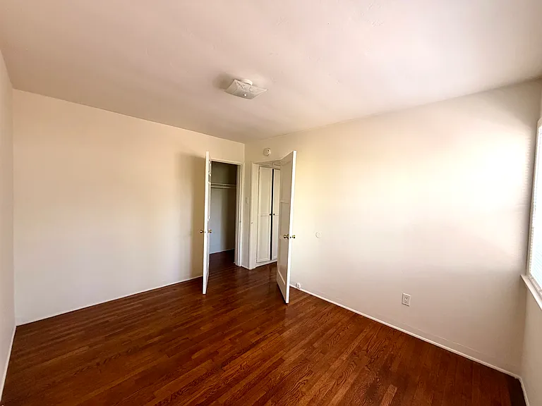 1213 E Ocean Blvd #3 — Photo 19