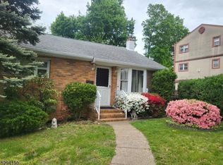 18 Belleview Ave, Butler, NJ 07405