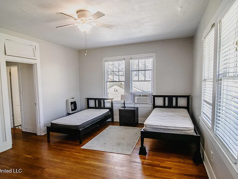 803 N Congress St #D — Photo 8
