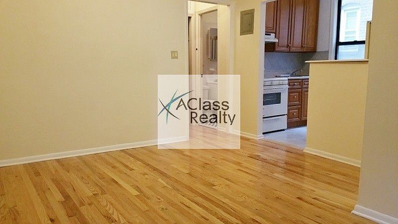 1st image of 2415 41st St #21