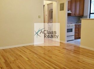 2415 41st St #21, Astoria, NY 11103