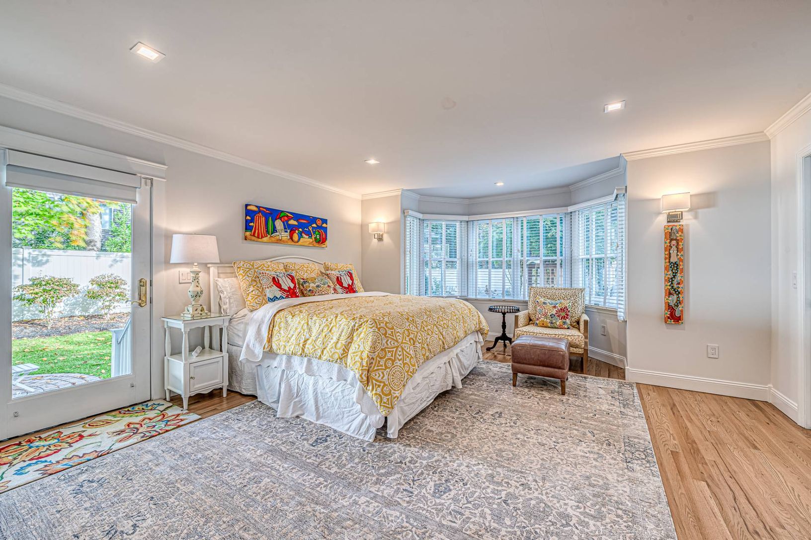  First floor guest bedroom 