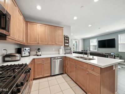 586 Pioneer St, Camarillo, CA, 93010