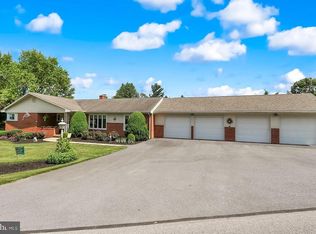 286 Briar Ln, Chambersburg, PA 17202