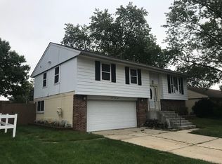 337 Emery Ave, Romeoville, IL 60446