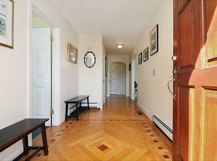 93 Bliss Mine Rd, Newport, RI 02840