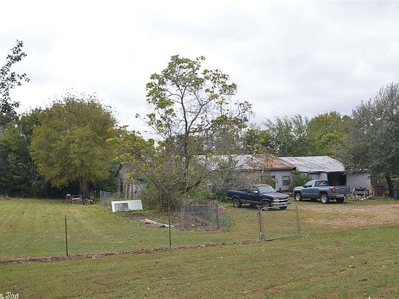 2nd image of 1263 Highway 31