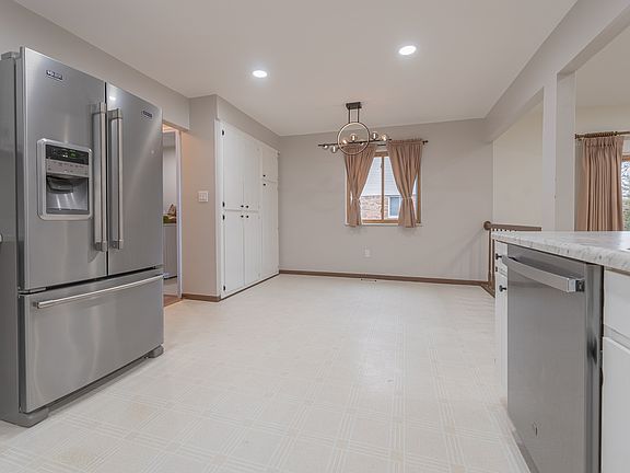 4th image of 5984 Marble Dr