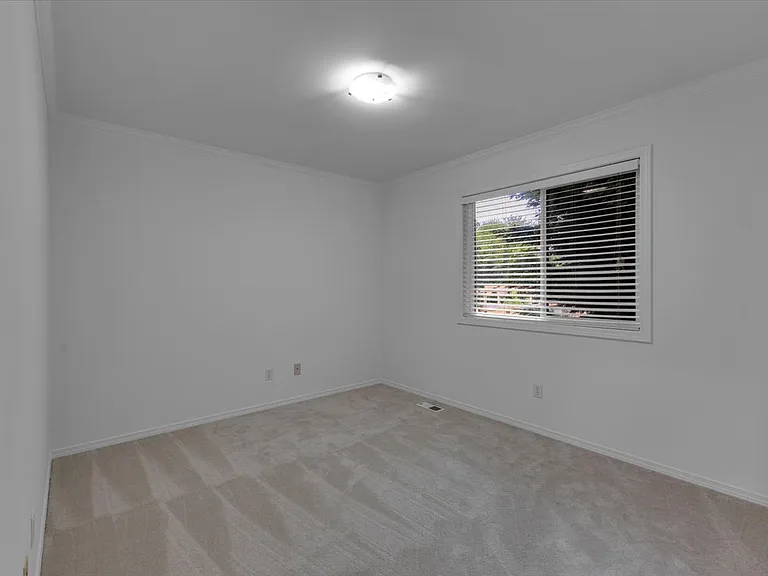 12421 NE 103rd Pl — Photo 27