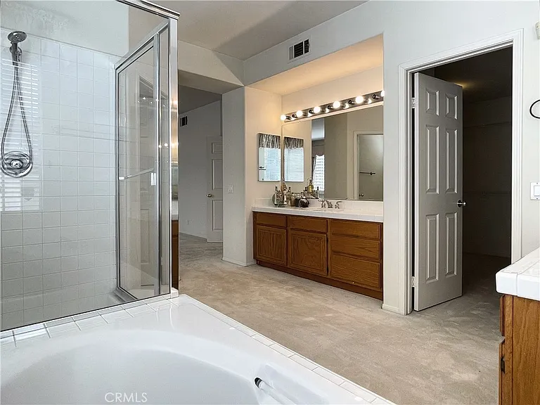 2712 Westbourne Pl — Photo 46