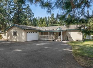 19450 Seminole Cir, Bend, OR 97702