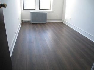 35-39 34th St #3F, Astoria, NY 11106