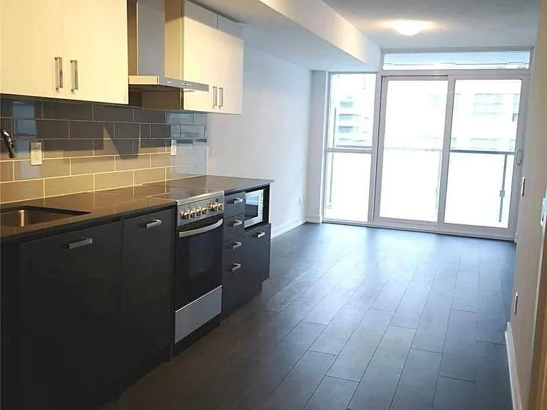 125 Redpath Ave #608 — Photo 8