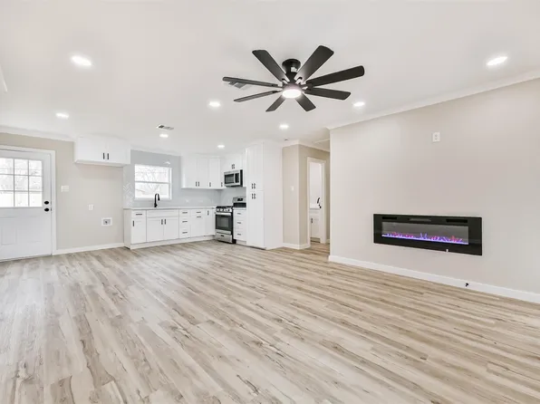 5527 Lakefield Dr, Houston, TX 77033