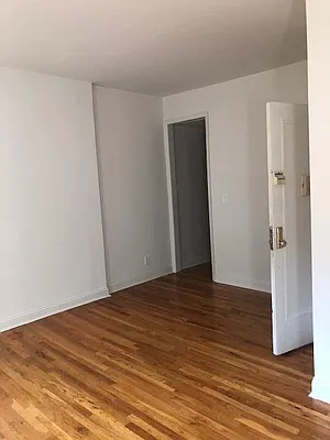 Rented by Lucien Perry | media 8