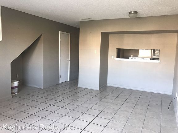 3rd image of 2629 Kelli Dr APT G4
