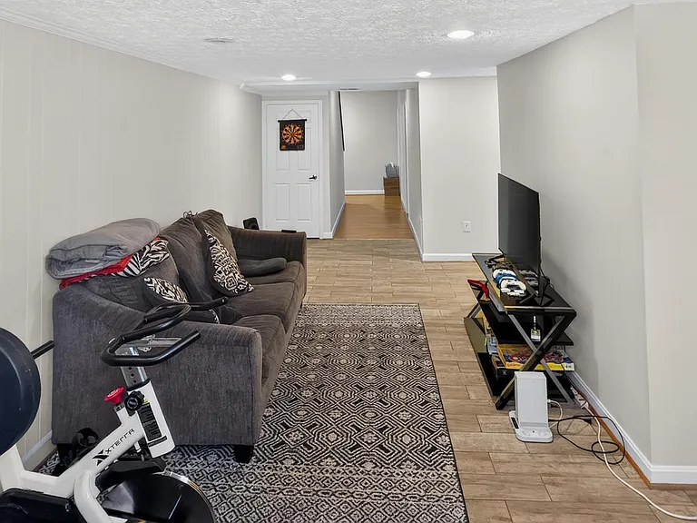 9205 Gatewater Ter — Photo 39