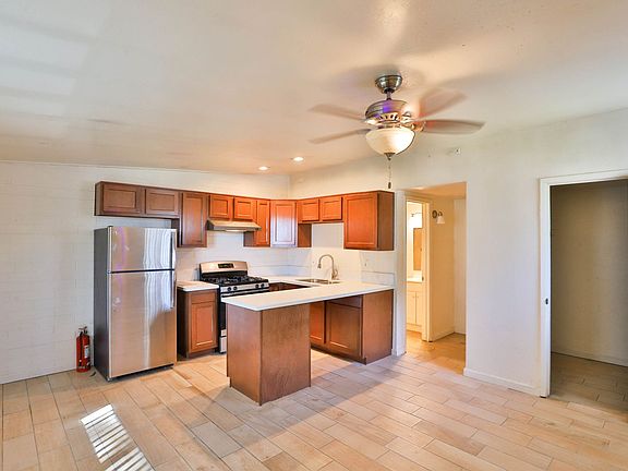 4th image of 1002 S Mariana St #1