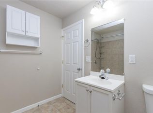 1402 48th St, Des Moines, IA 50311