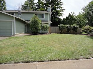 2901 Applewood Ln, Eugene, OR 97408