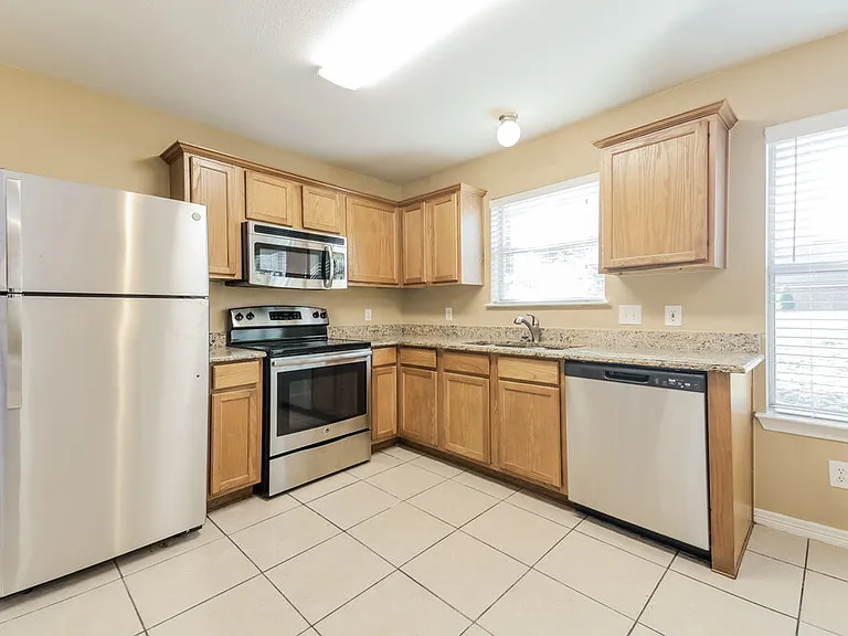 7103 London Fog Dr — Photo 7