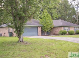 410 Yancey Ct, Hinesville, GA 31313