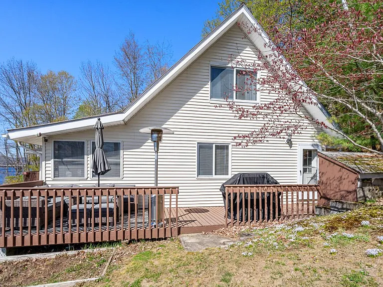 858 S Shore Rd — Photo 20