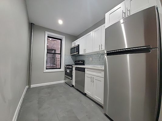 2nd image of 2198 Cruger Ave APT 5P
