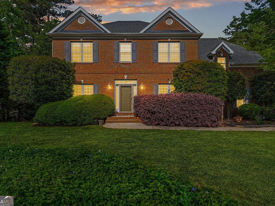 1st image of 113 Lost Forest Dr