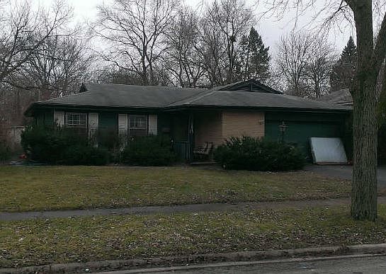 2nd image of 18745 Royal Rd