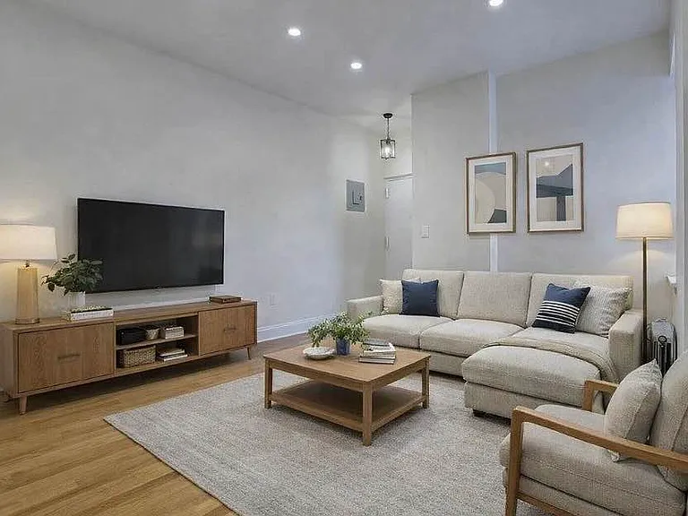 305 Clarkson Ave #10 — Photo 2