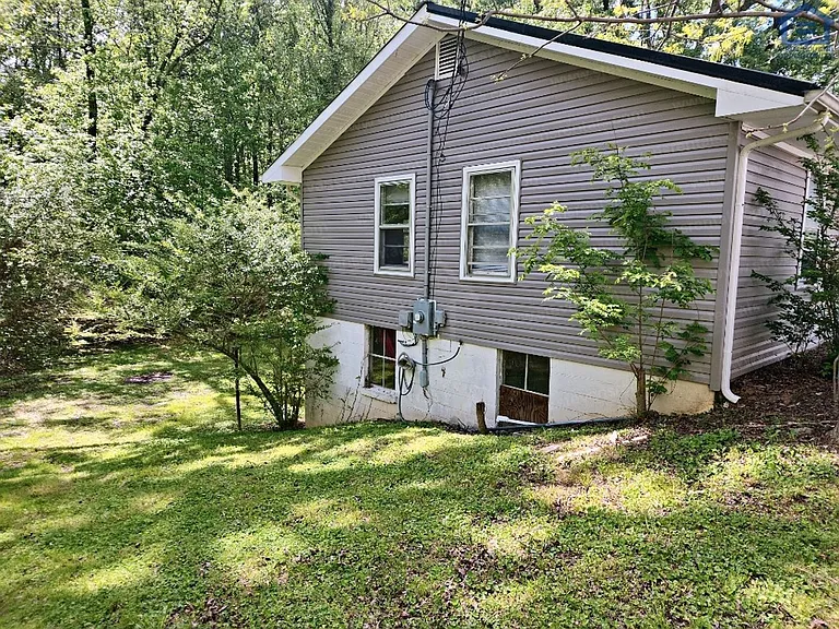 748 Steakley Dr — Photo 6