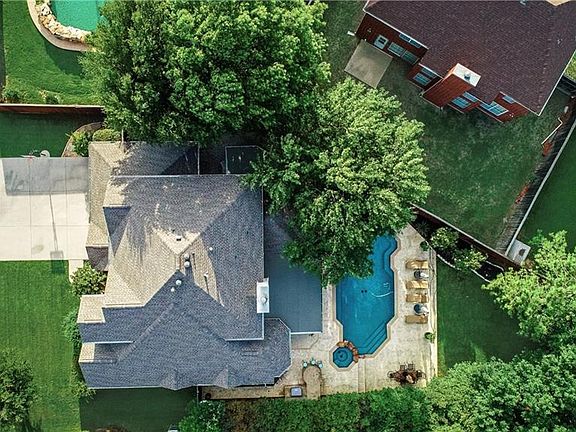 2nd image of 1516 Leese Dr