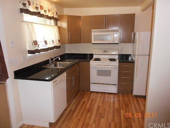 3rd image of 14674 Palmer Ave