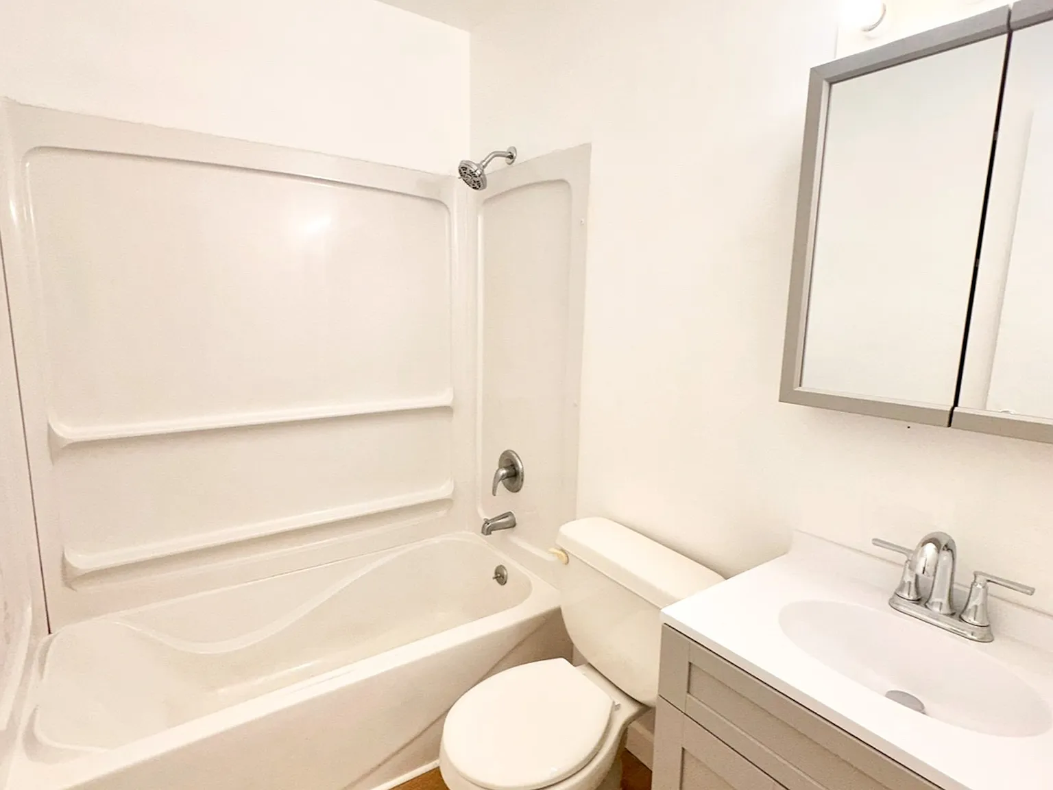 2 bed, 895 sqft, $1,395 — Photo 3