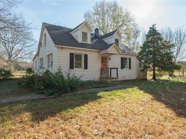 15129 Prince George Dr, Disputanta, VA 23842
