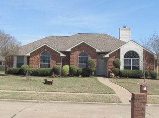 209 Barbara Way, Red Oak, TX 75154