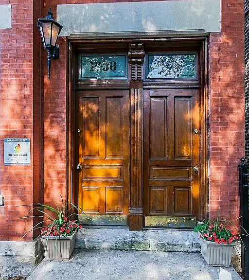 1036 N Honore St #1R — Photo 2