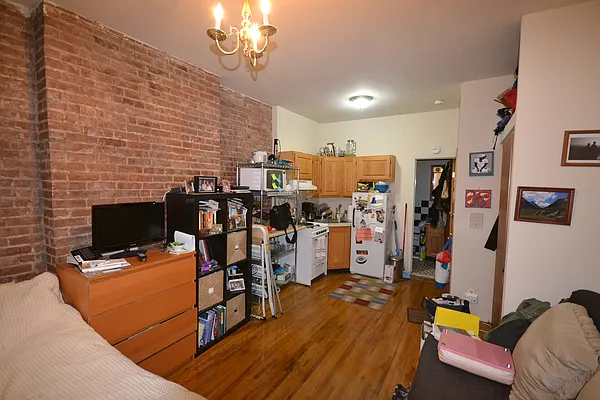 Rented by ArdorNY | media 12