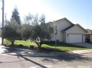 808 Cobblestone Ct, Ripon, CA 95366