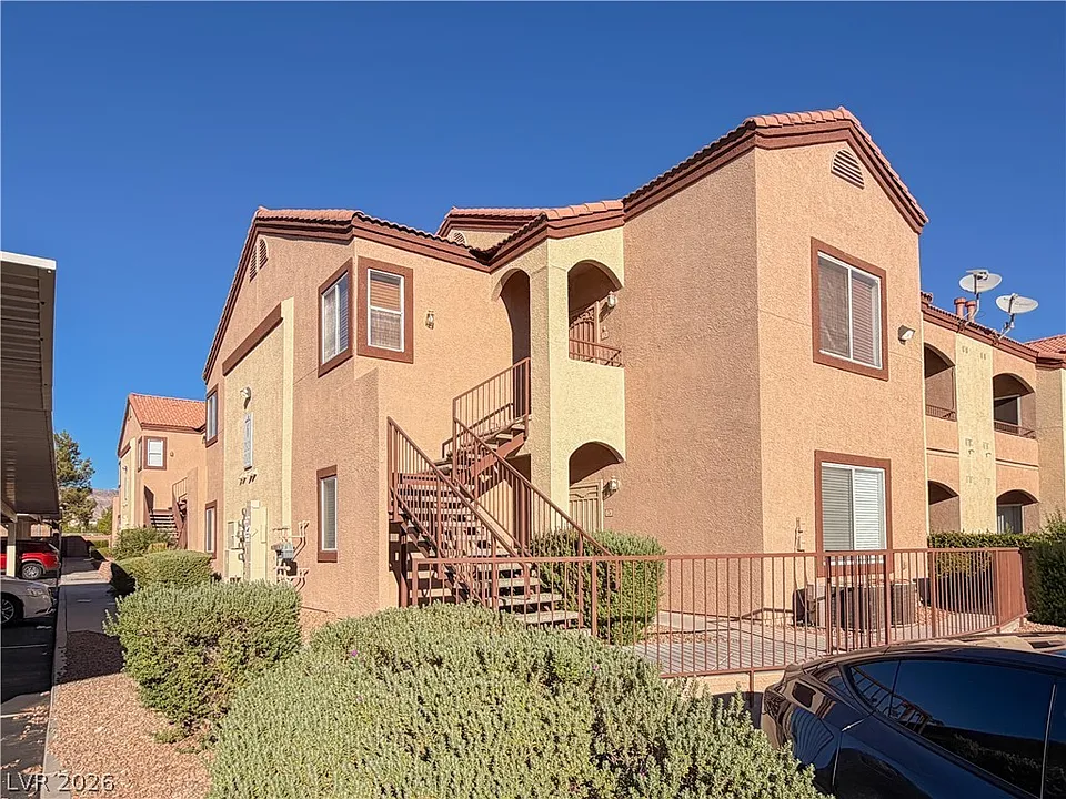 9580 W Reno Ave #124