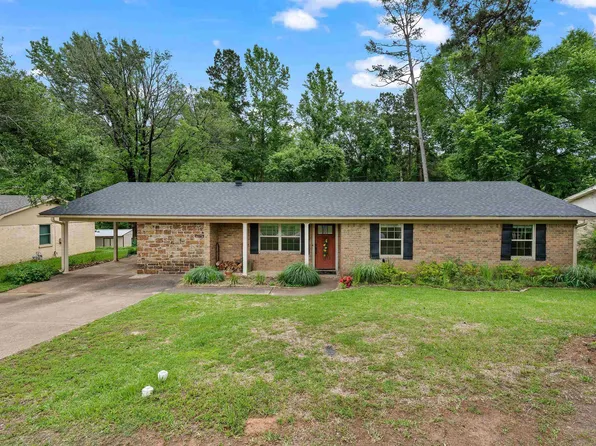 1513 Peterson Ln, Henderson, TX 75654