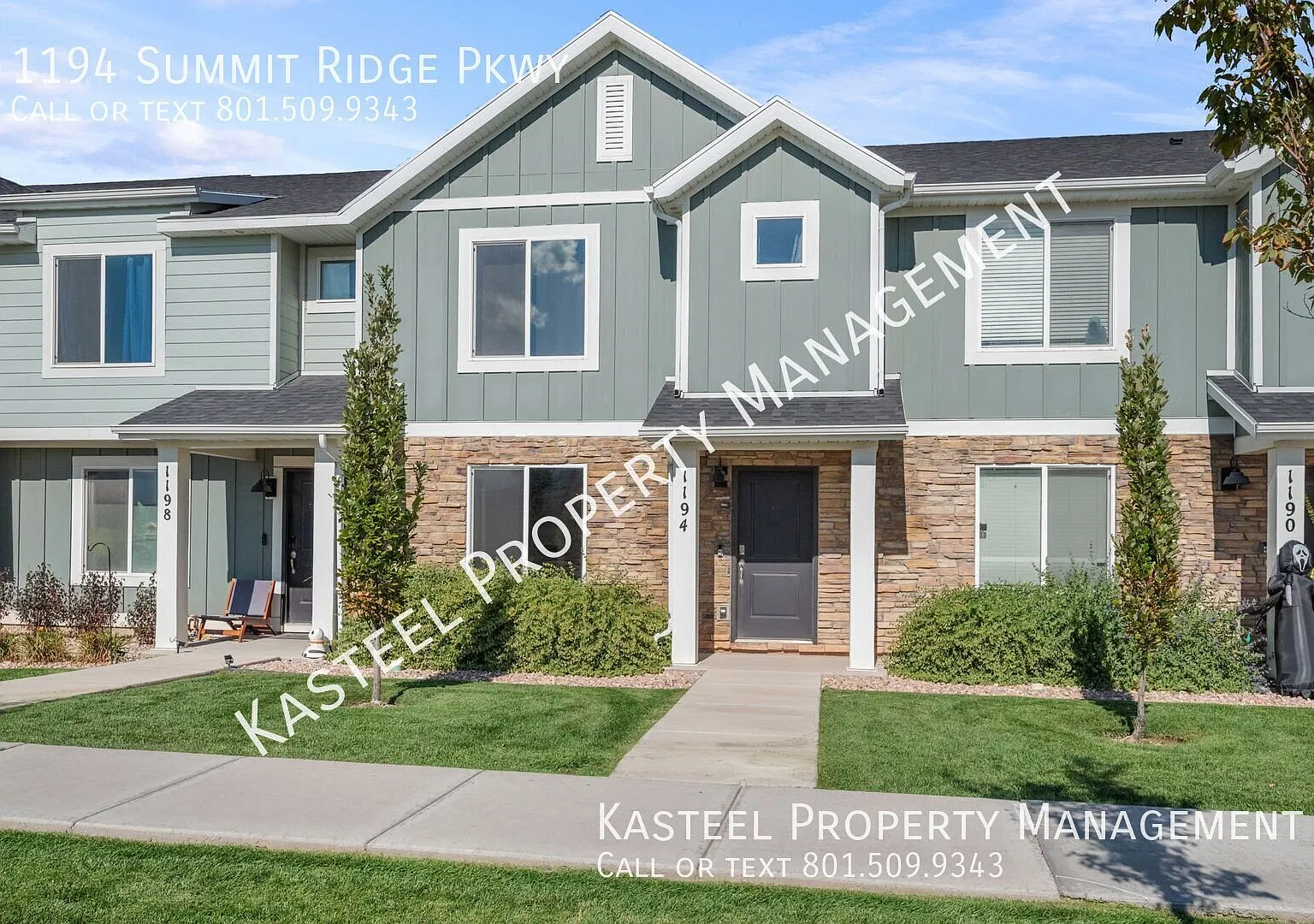 Beautiful Townhome with 2 Car Garage — Photo 2