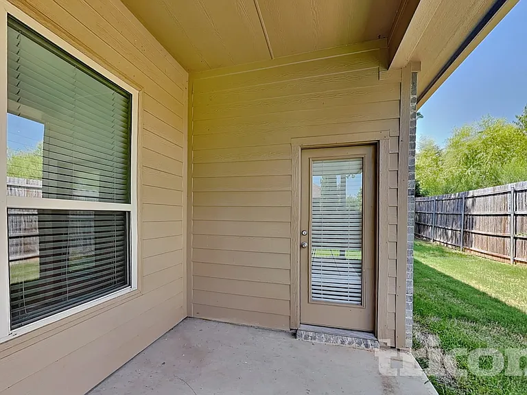 4406 Logan Cir — Photo 15