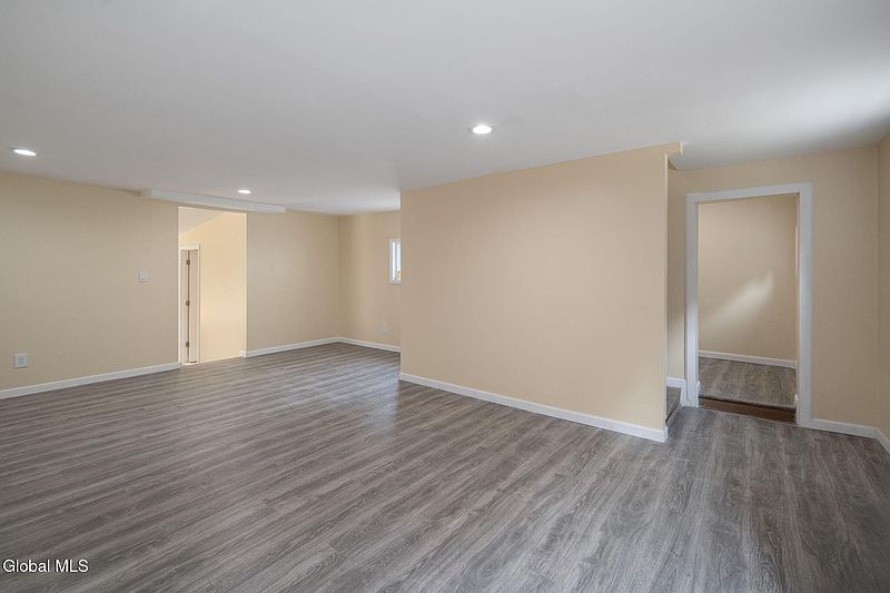 5th image of 610 Gridley Road