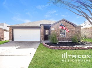 2045 Wildwood Dr, Forney, TX 75126
